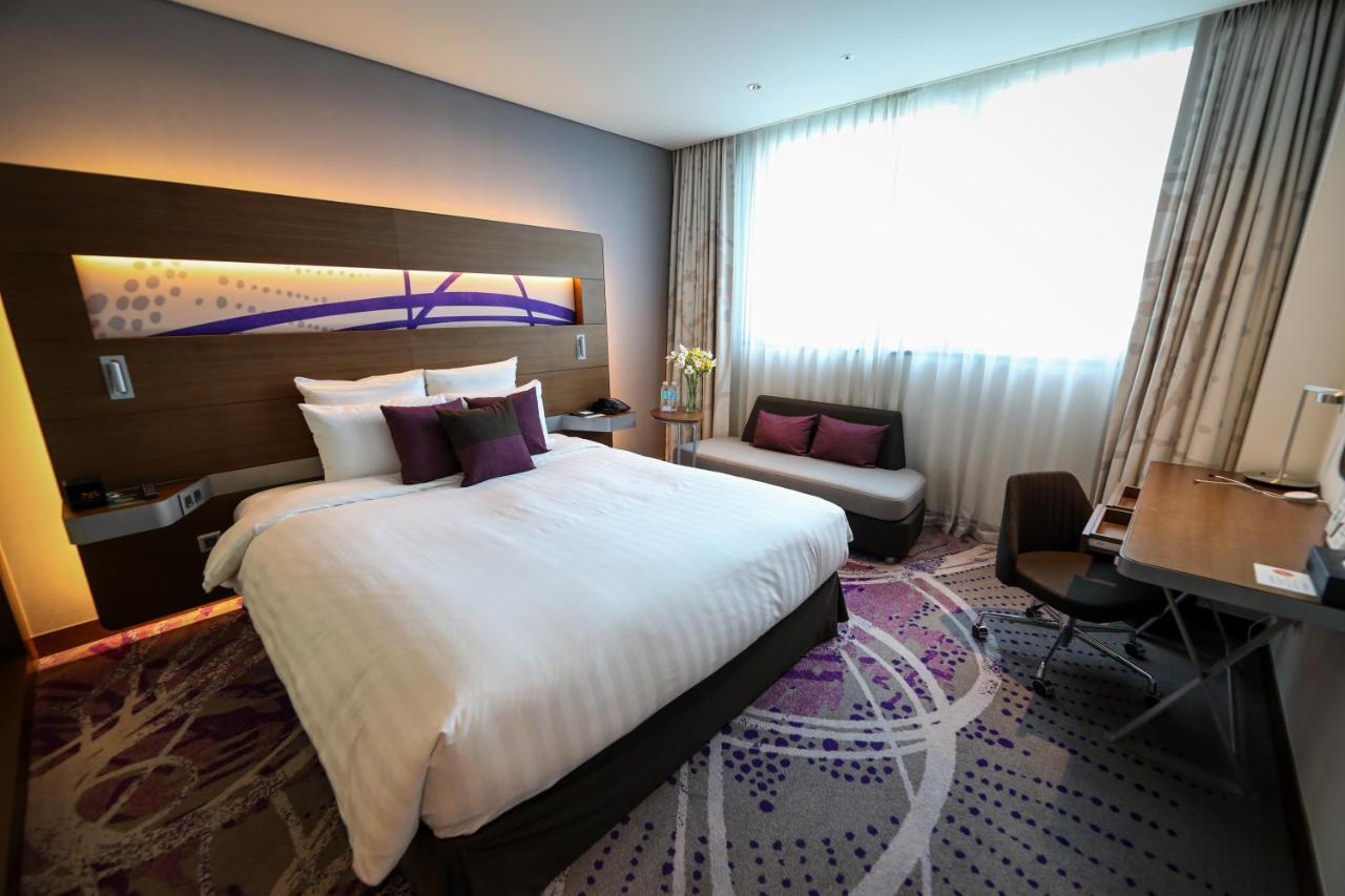 Novotel Ambassador Сувон Екстер'єр фото
