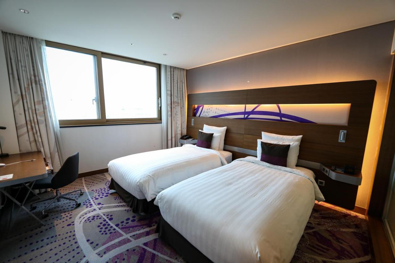Novotel Ambassador Сувон Екстер'єр фото