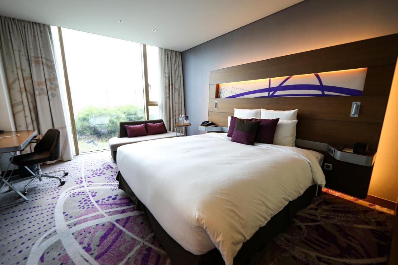 Novotel Ambassador Сувон Екстер'єр фото