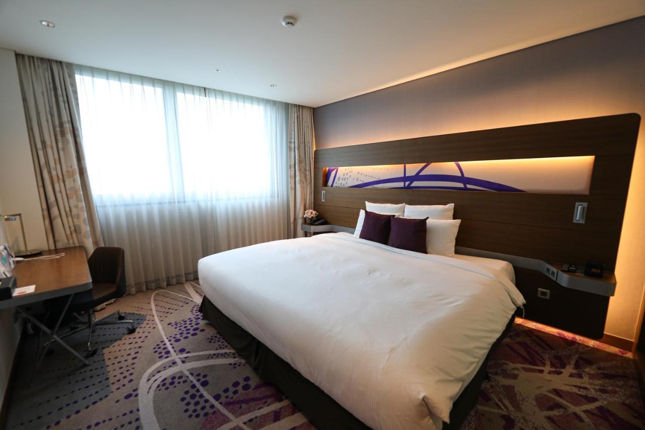 Novotel Ambassador Сувон Екстер'єр фото