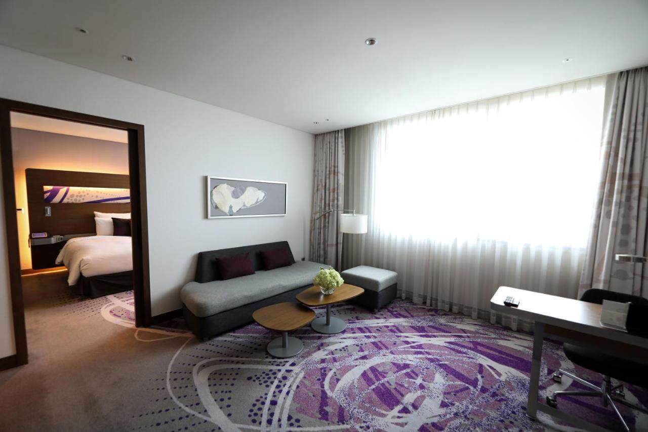Novotel Ambassador Сувон Екстер'єр фото
