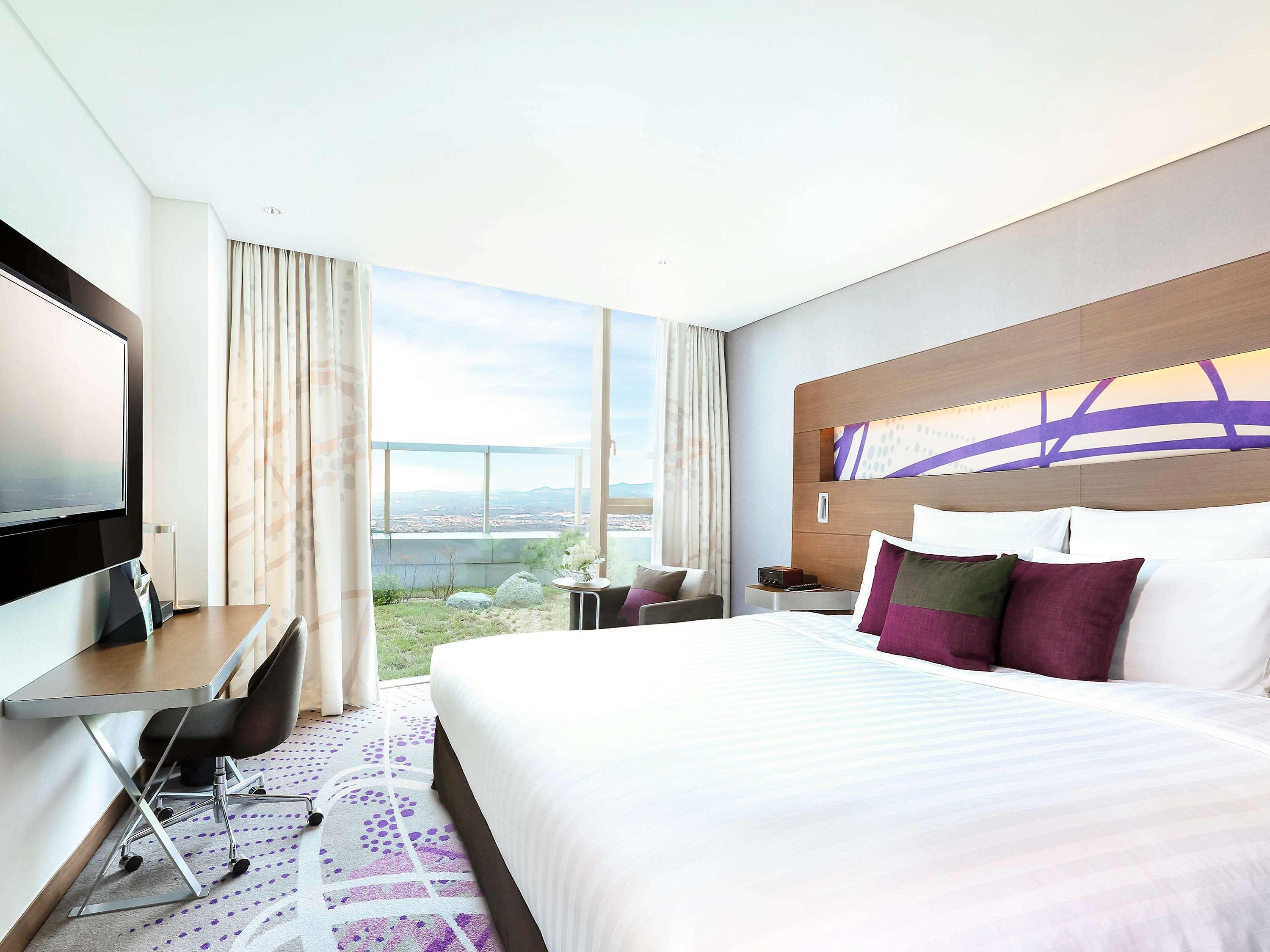Novotel Ambassador Сувон Екстер'єр фото