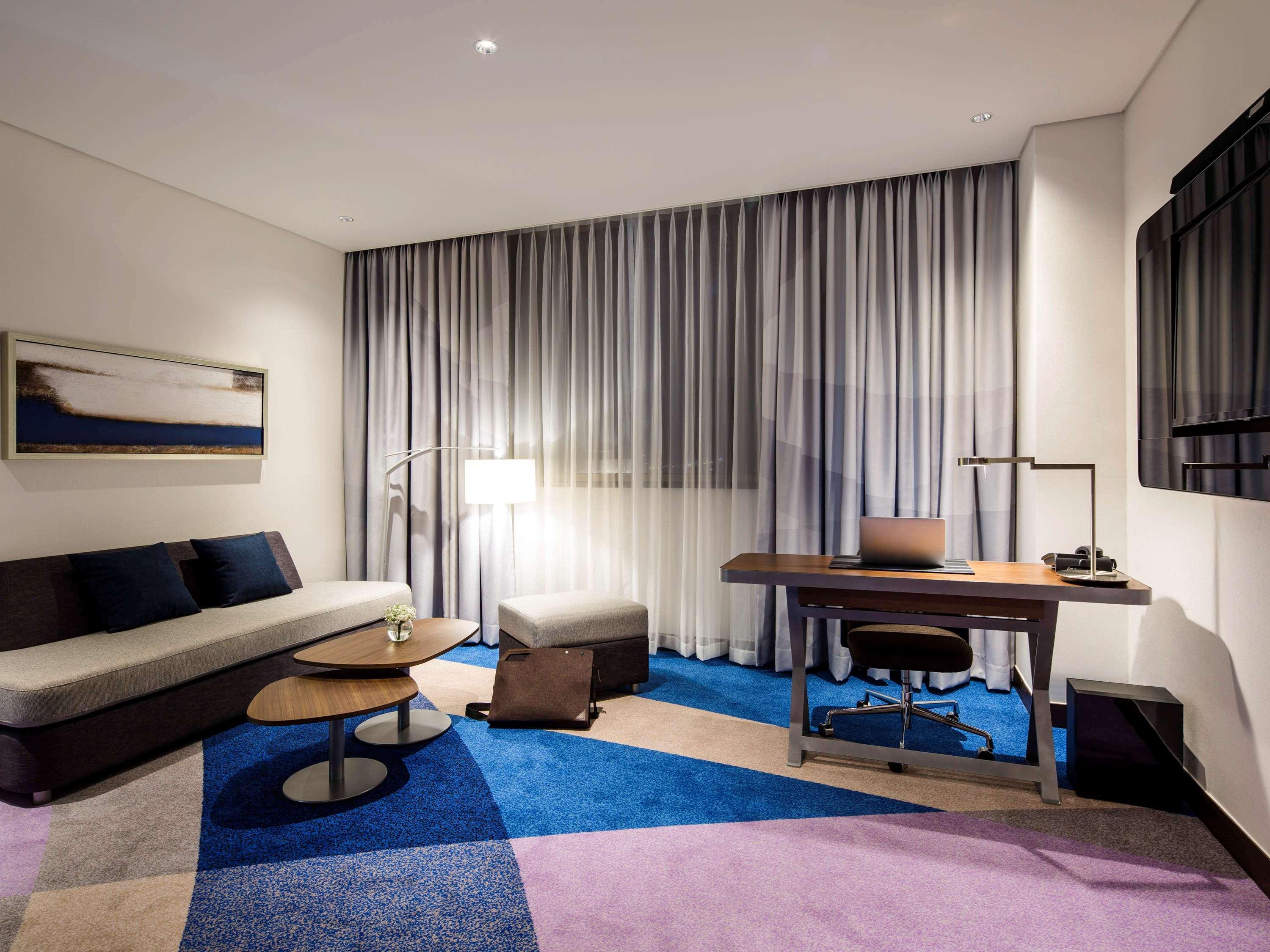 Novotel Ambassador Сувон Екстер'єр фото